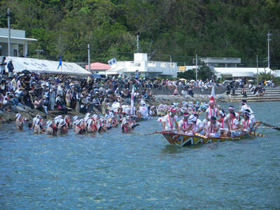 9月4日は国の重要無形民俗文化財ウンガミ（海神祭）